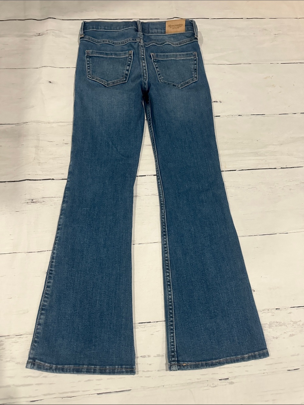 abercrombie kids Mid-Blue high rise Flare Jeans 9/10 - Picture 9 of 9